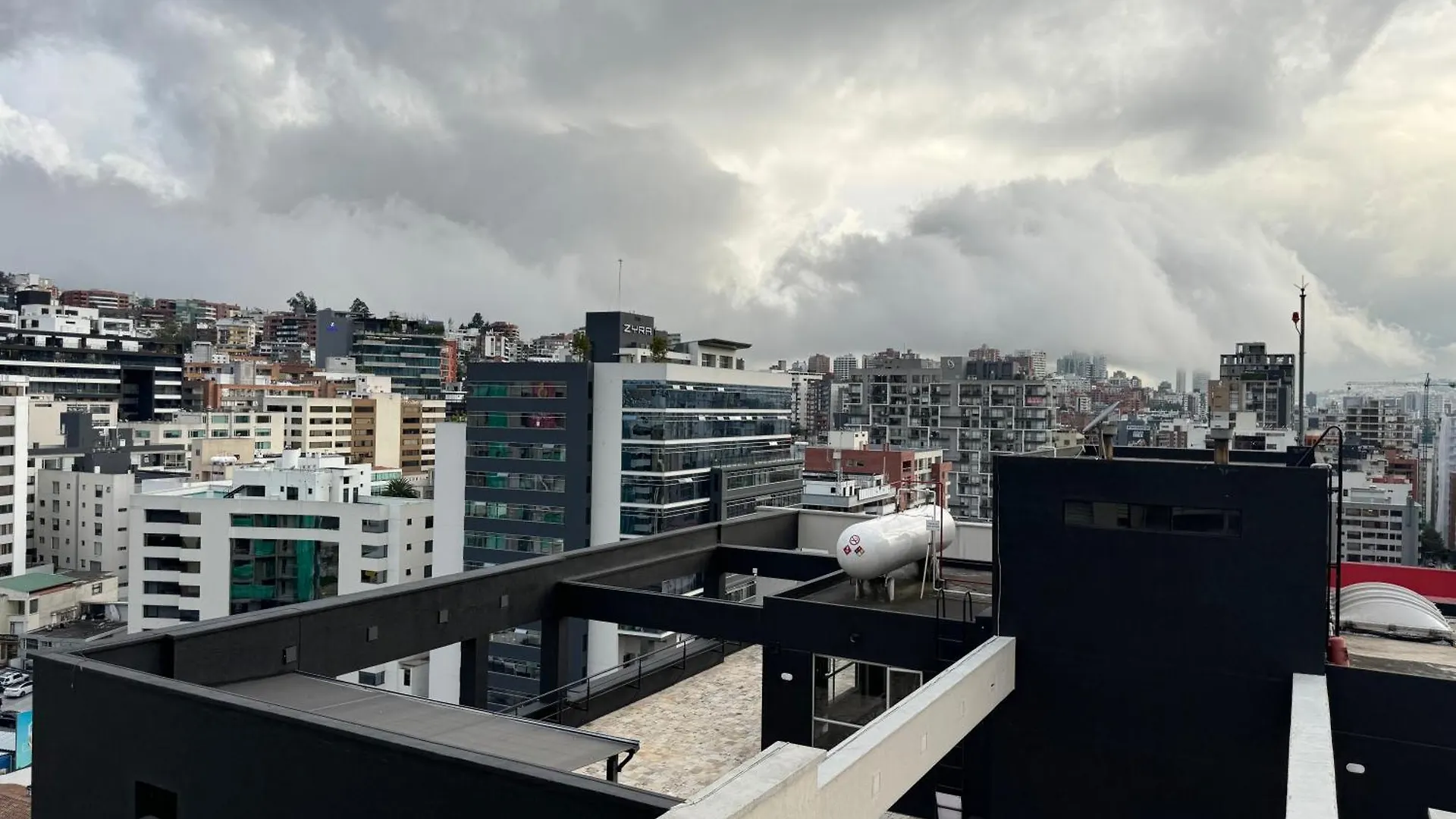Departamento De Lujo La Carolina - Quicentro Shopping Apartamento Quito