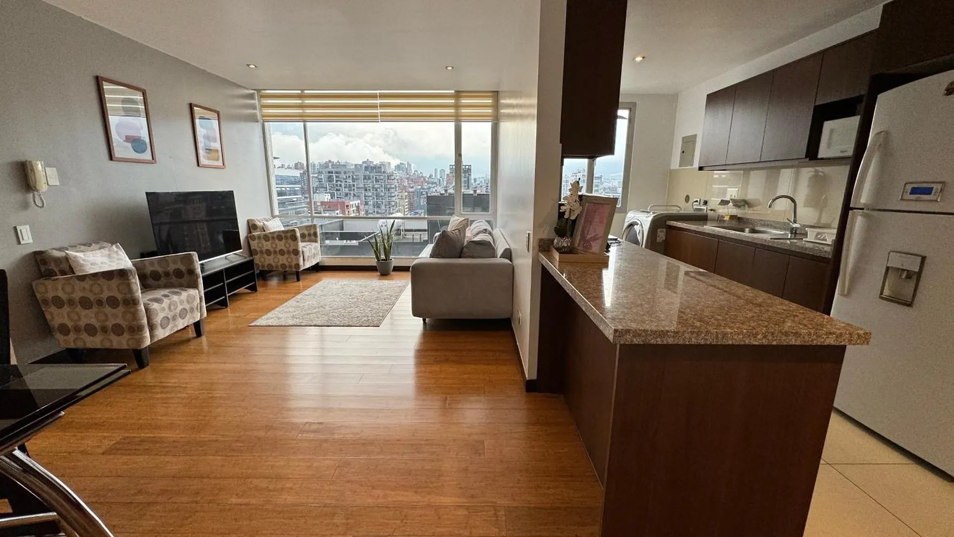 Departamento De Lujo La Carolina - Quicentro Shopping Apartamento Quito
