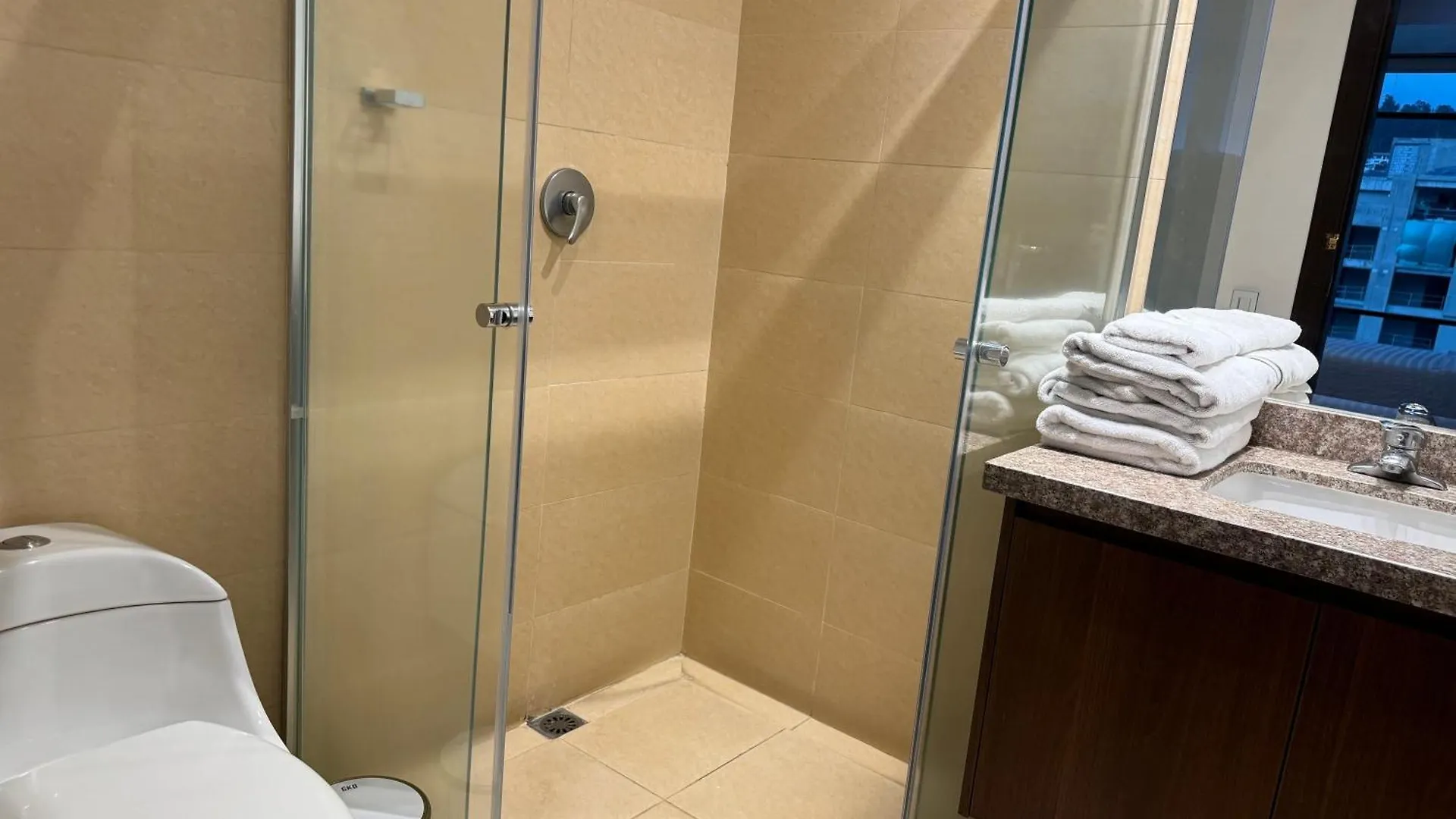 Departamento De Lujo La Carolina - Quicentro Shopping Apartamento Quito Equador
