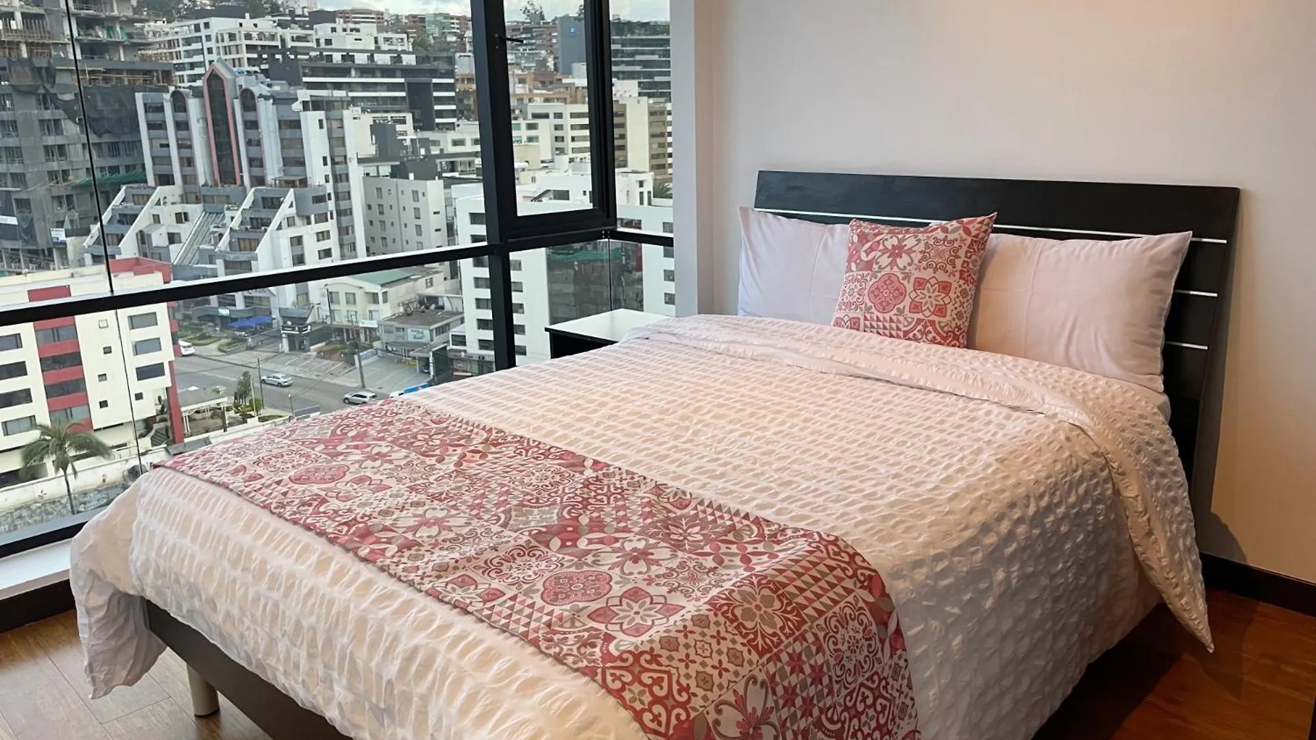 Apartmán Departamento De Lujo La Carolina - Quicentro Shopping Quito