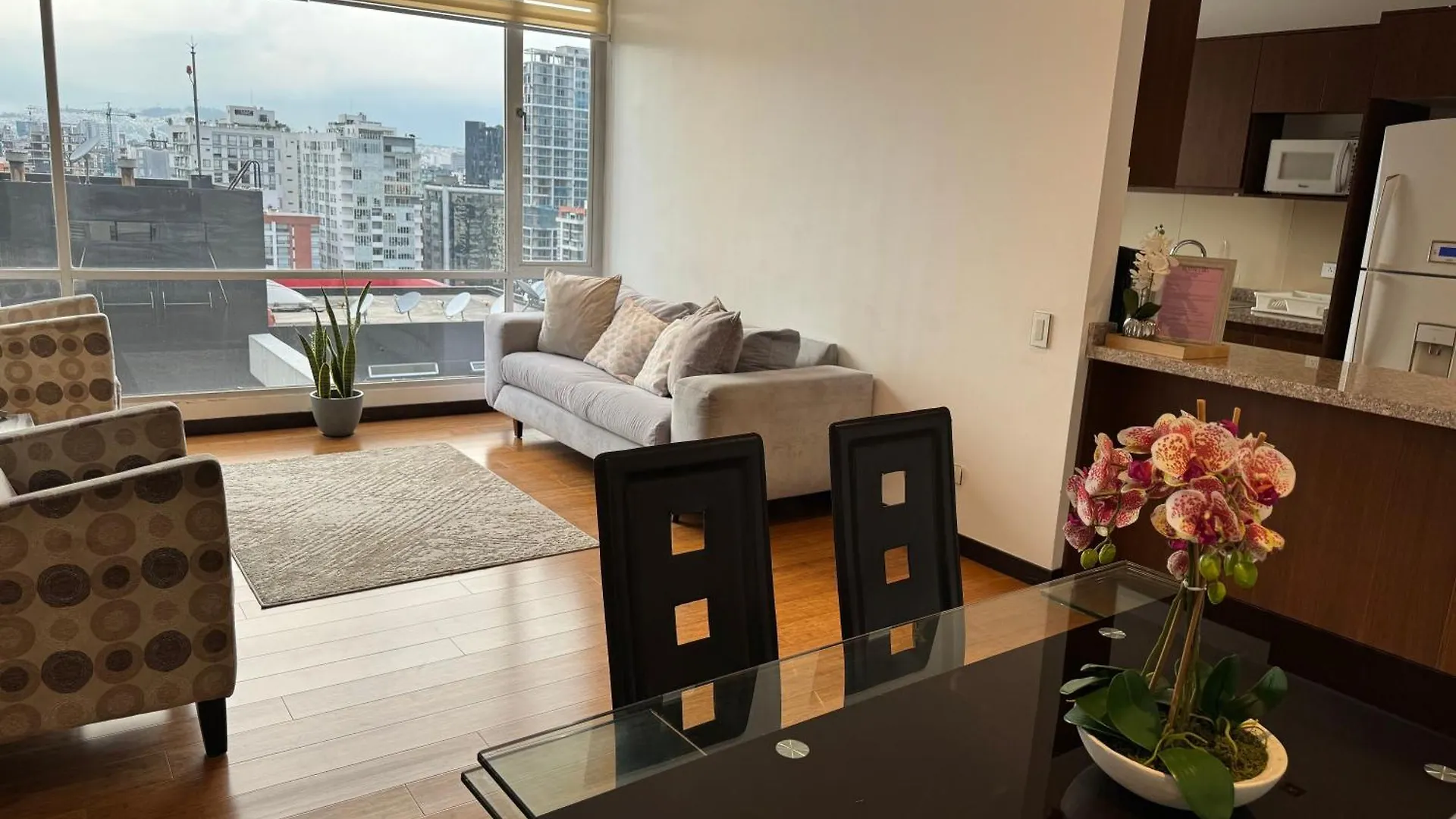 Apartmán Departamento De Lujo La Carolina - Quicentro Shopping Quito