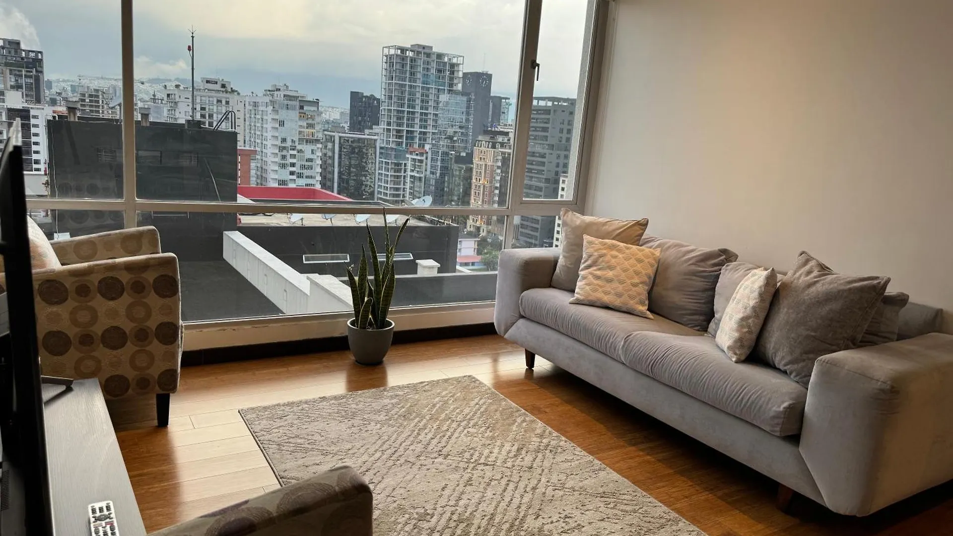 Apartmán Departamento De Lujo La Carolina - Quicentro Shopping Quito